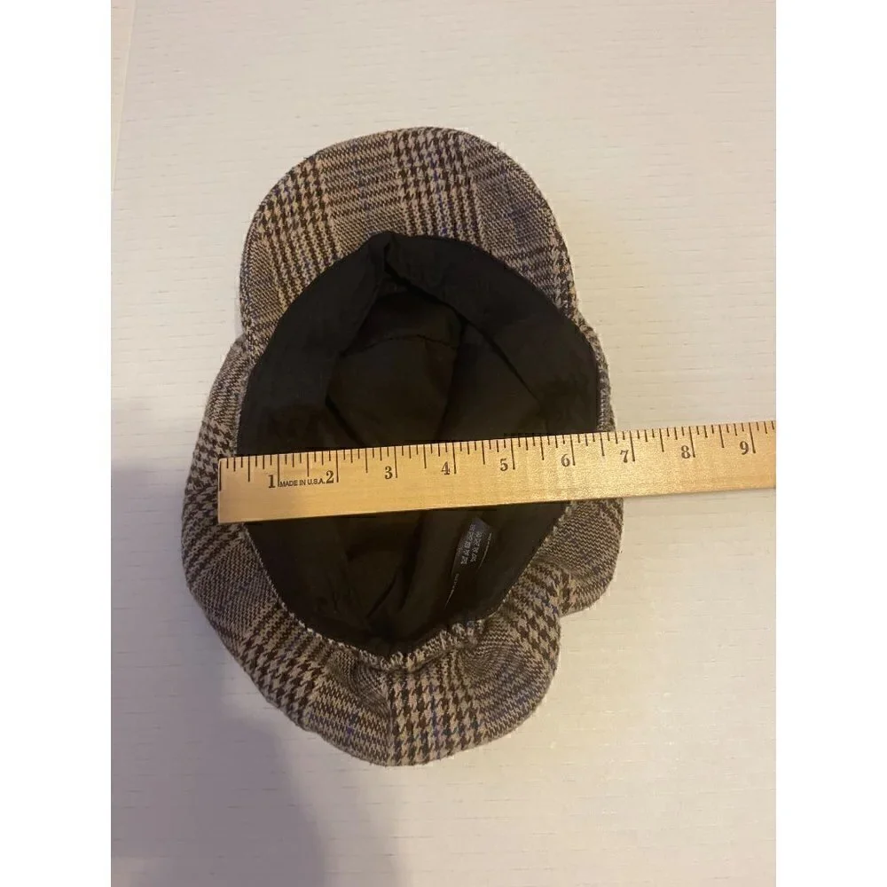 Urban Outfitters Women's Brown and Black Newsboy Caps Brown Tweed S/M